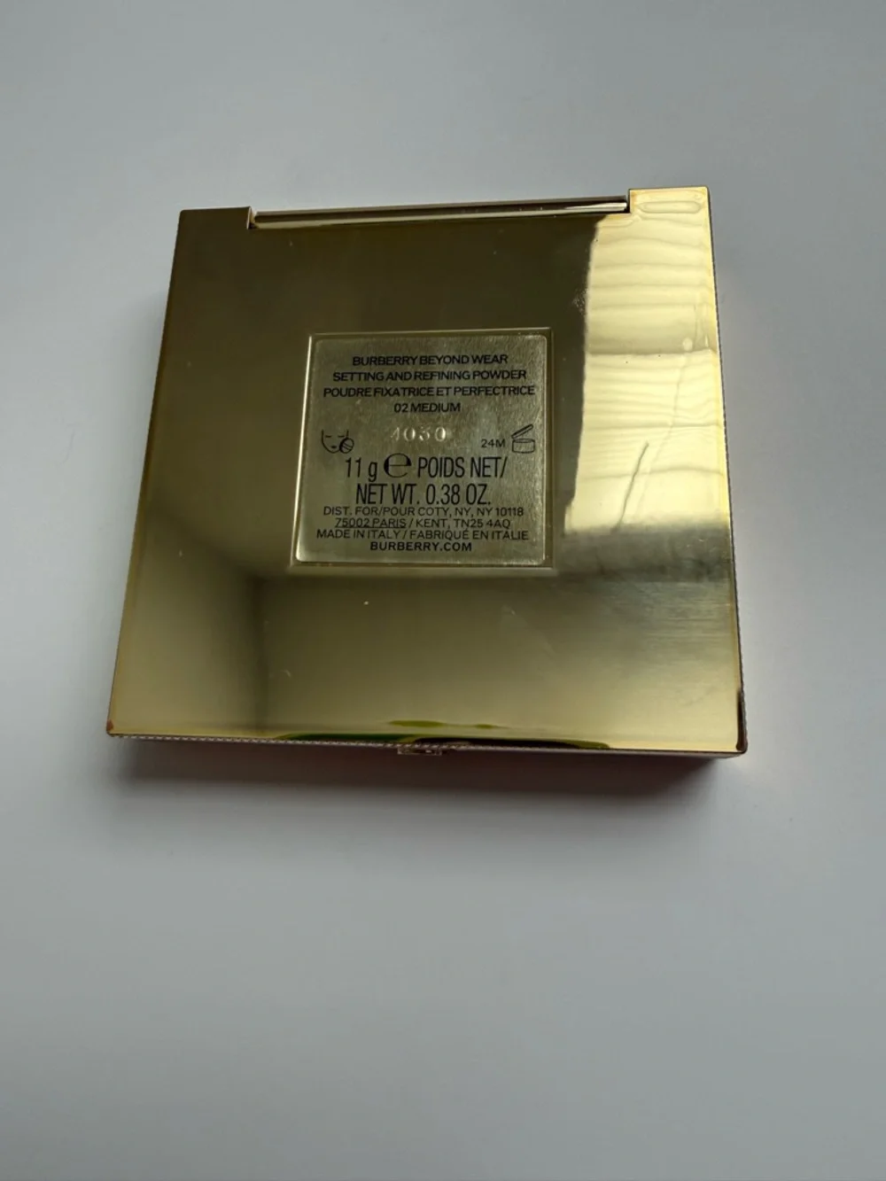 Burberry Compact Powder 02 medium